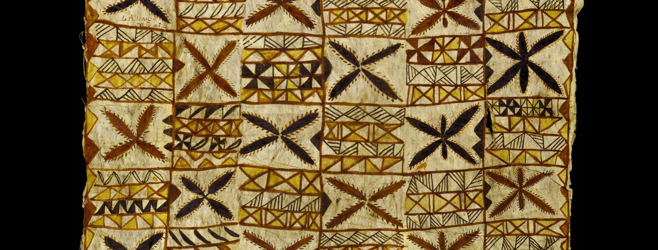Figure 9:5. Artist unknown, Siapo mamanu, 1890s, tapa bark cloth and painted pigment, 137 x 127 cm., Museum of New Zealand Te Papa Tongarewa FE000825.